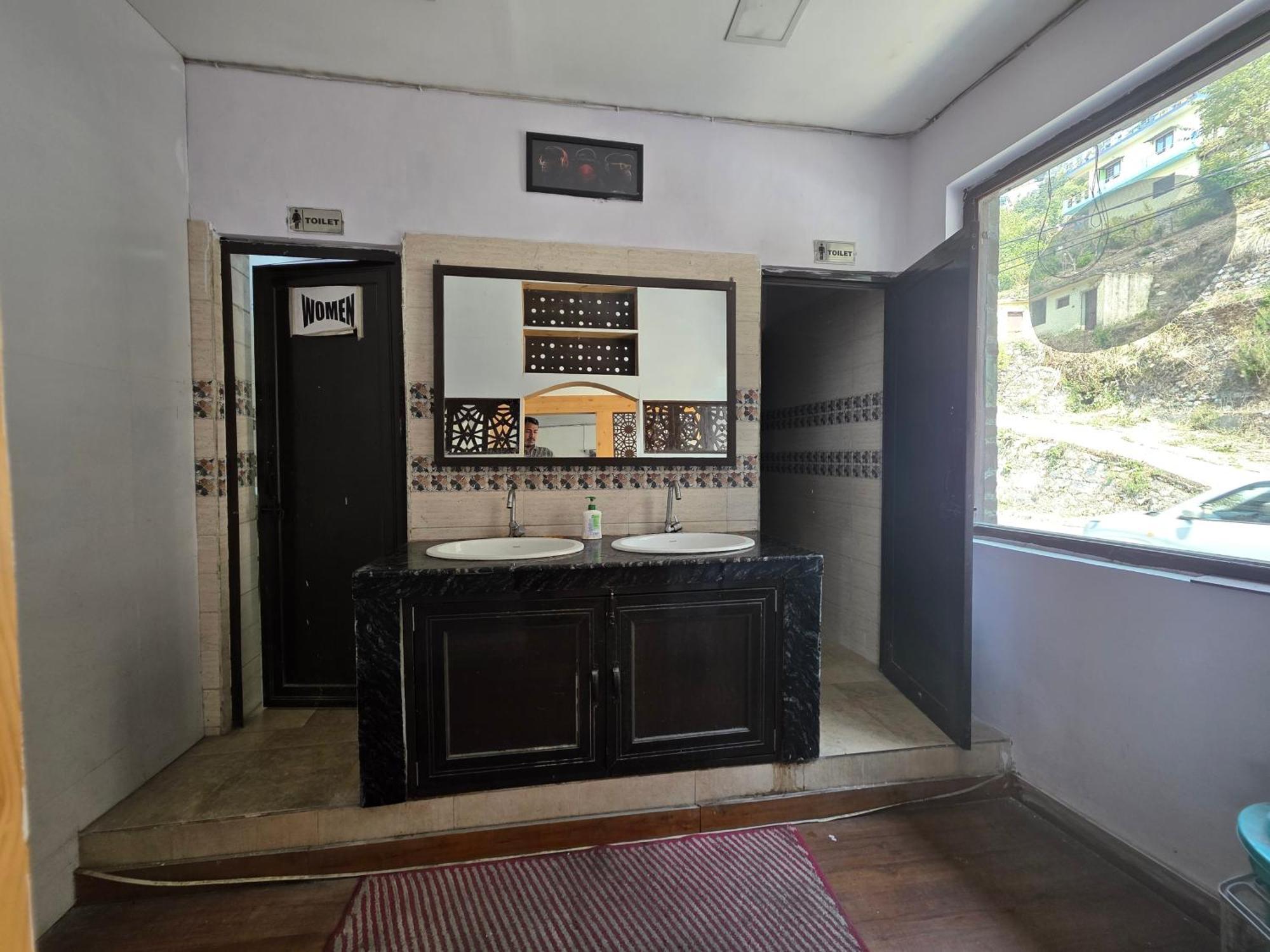 Siddhi Vinayak Hotel And Banquet Bhīm Tāl 외부 사진